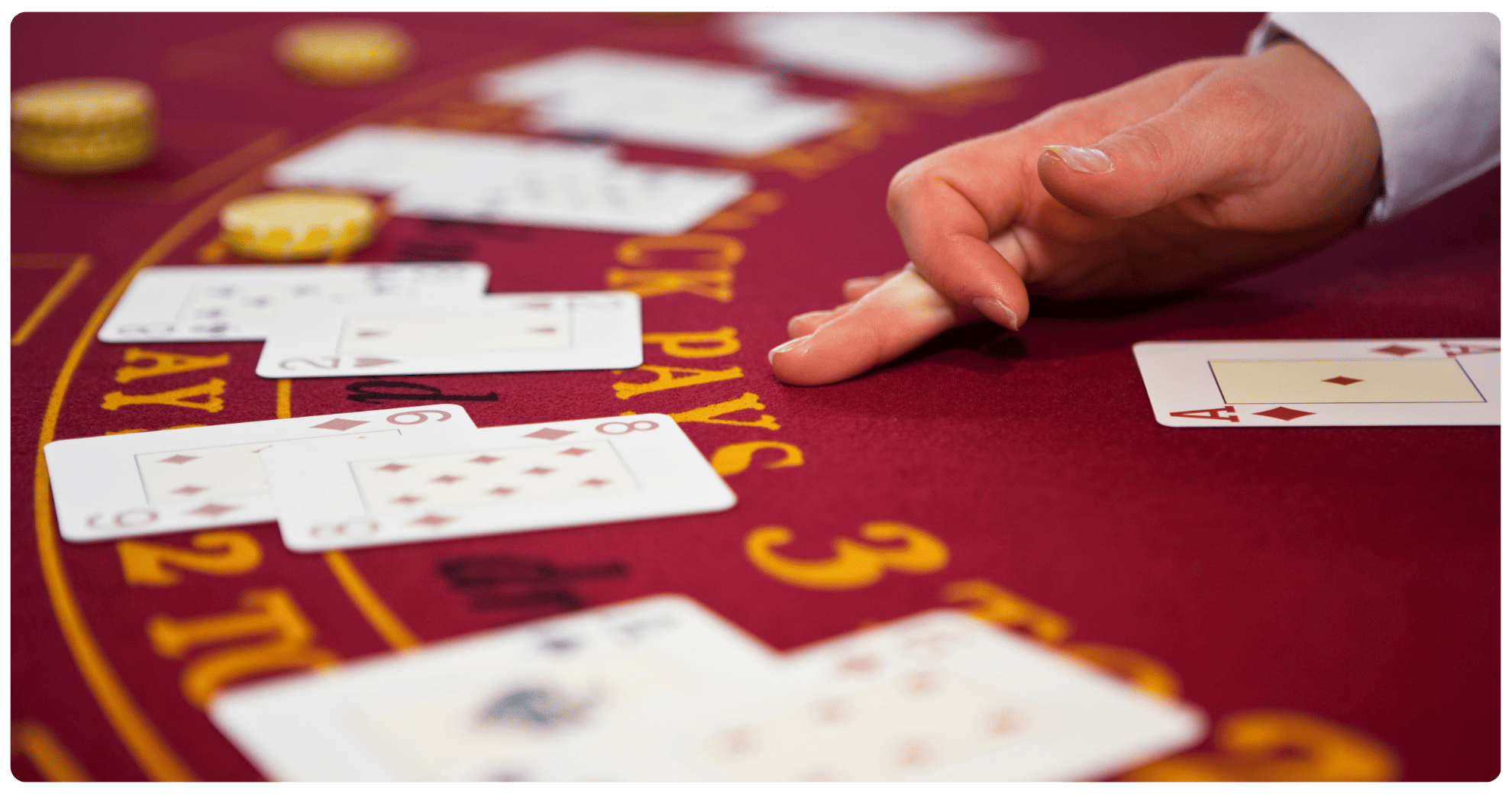 Todo sobre las apuestas laterales del blackjack